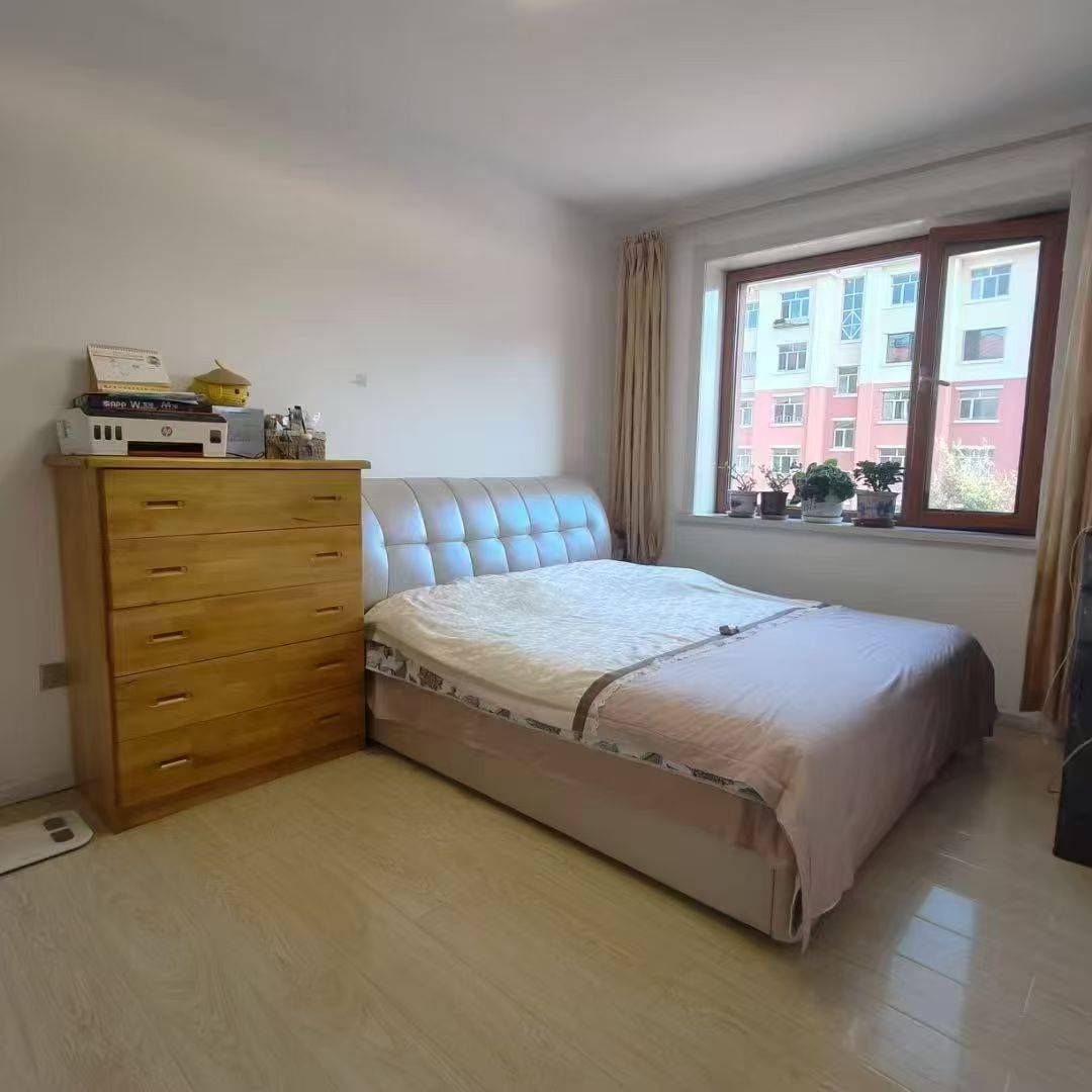 出售河西秀水四楼