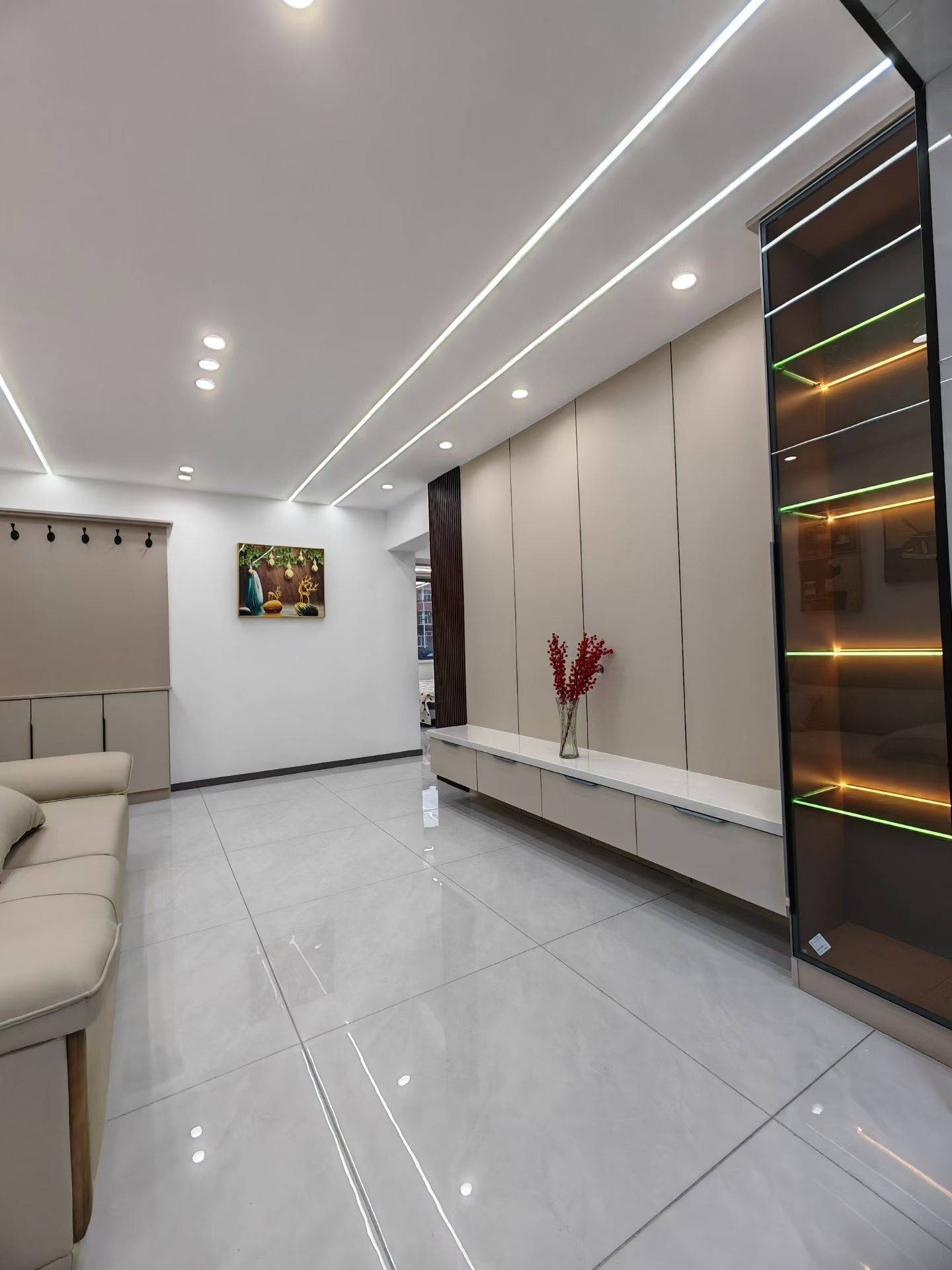 五二三小区一楼精装修