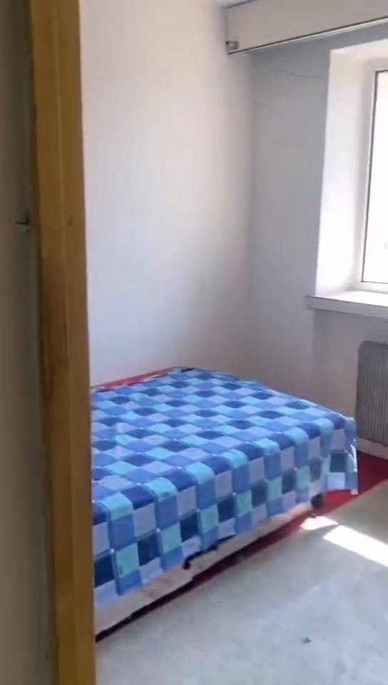 出售学区房七楼