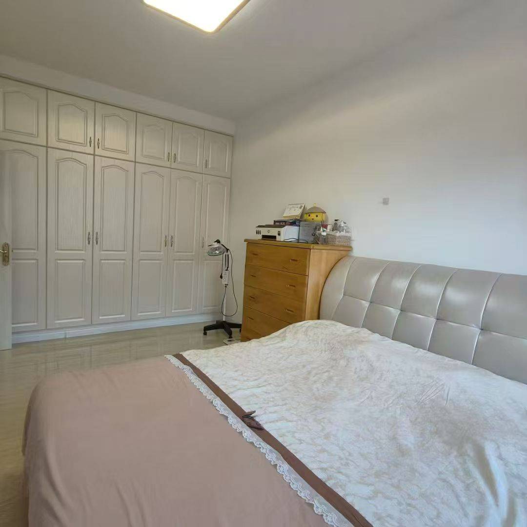 出售河西秀水四楼